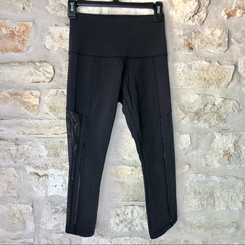 lululemon athletica High Rise Angle Capri with Mesh Paneling - size 4